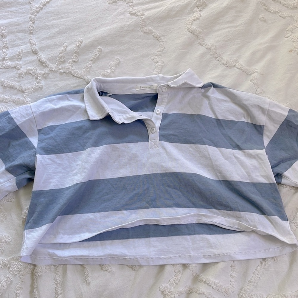 Tillys striped crop top